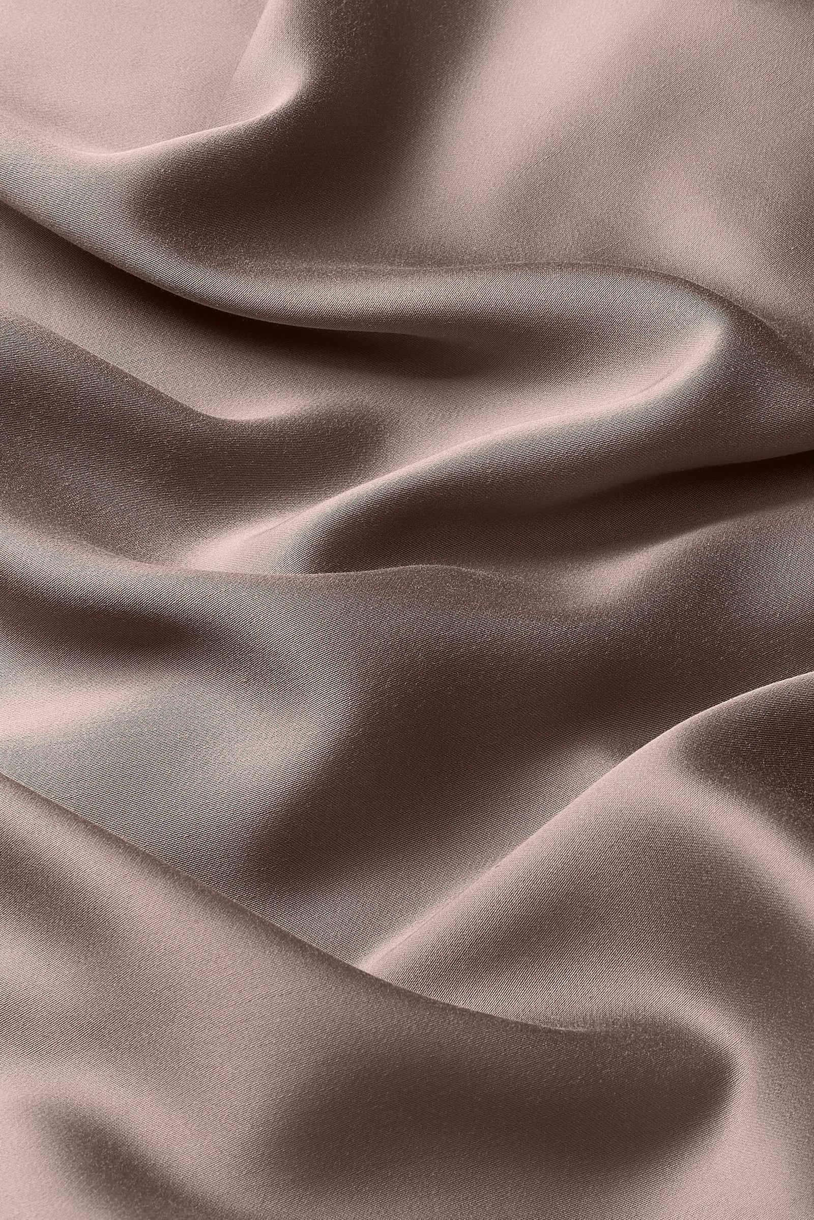 Bamboo Sateen Pillowcase Set in Truffle - Image 3
