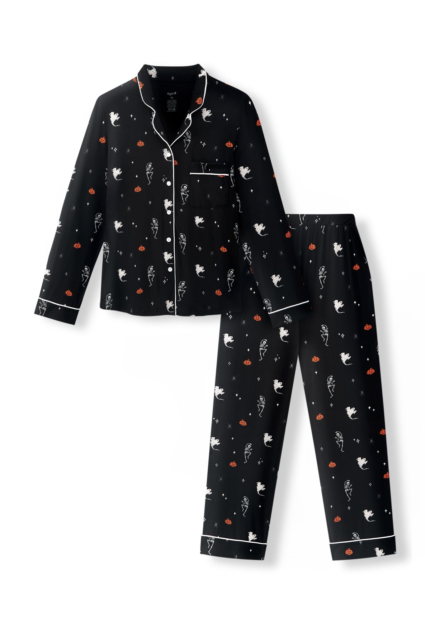 Long-Sleeved Women's Pajama Set in Halloween Friends - Image 7