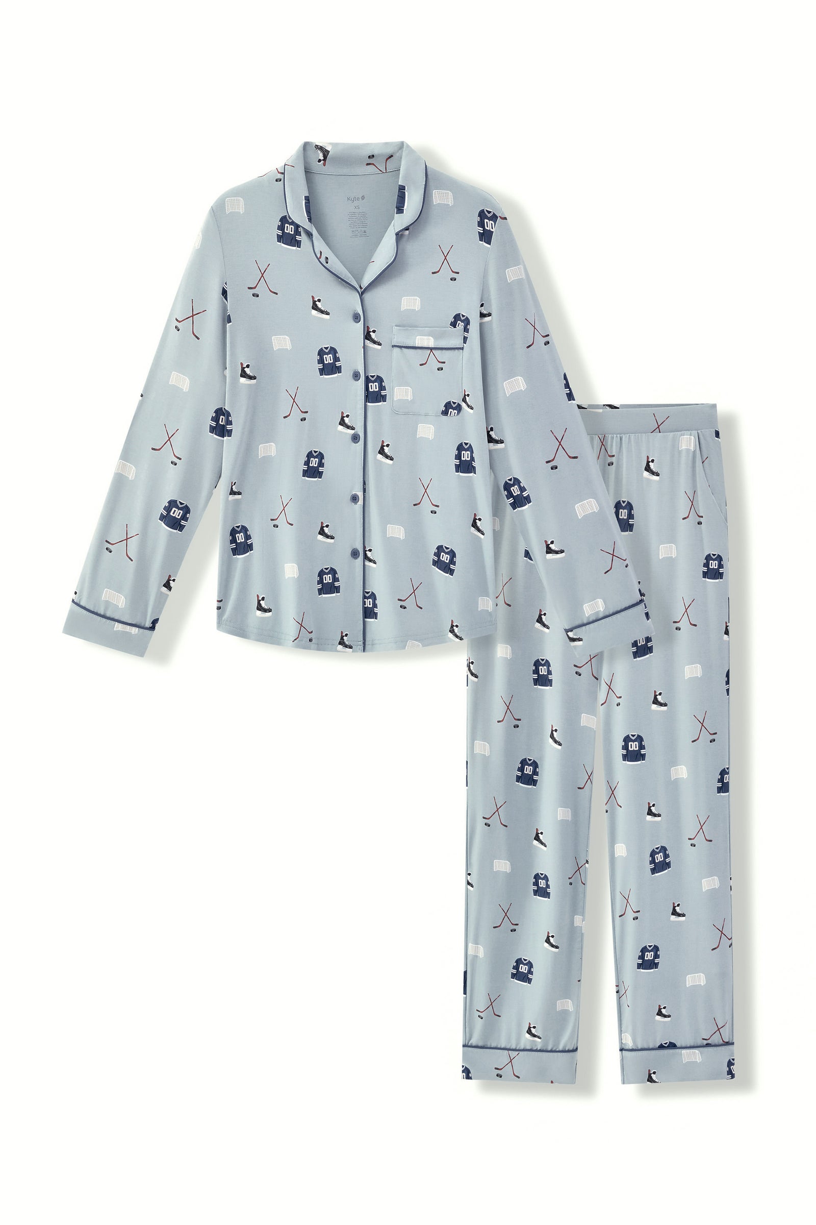 Long-Sleeved Women's Pajama Set in Vintage Hockey - Image 7