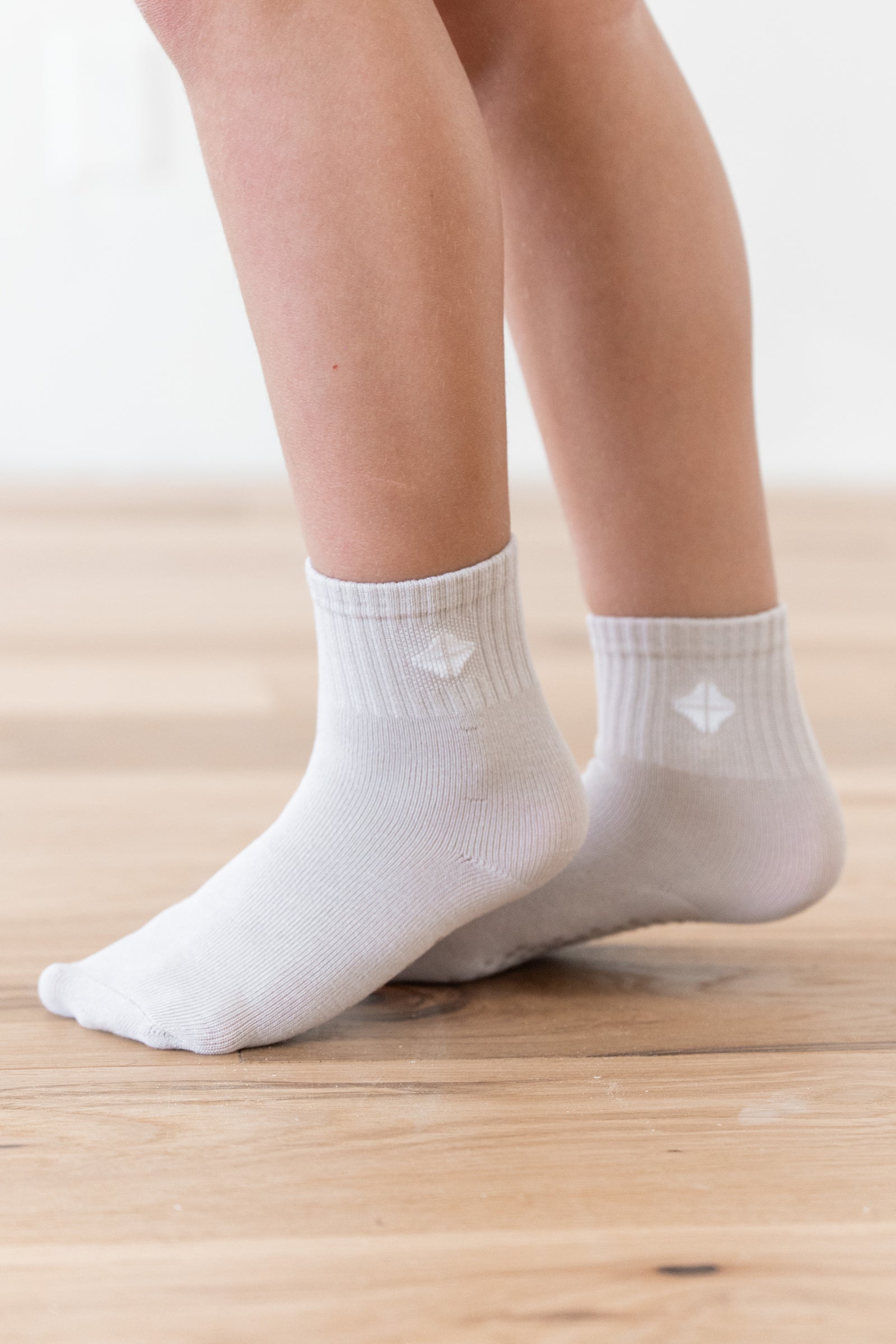 Crew Socks Combo 3-Pack in Oat - Image 2