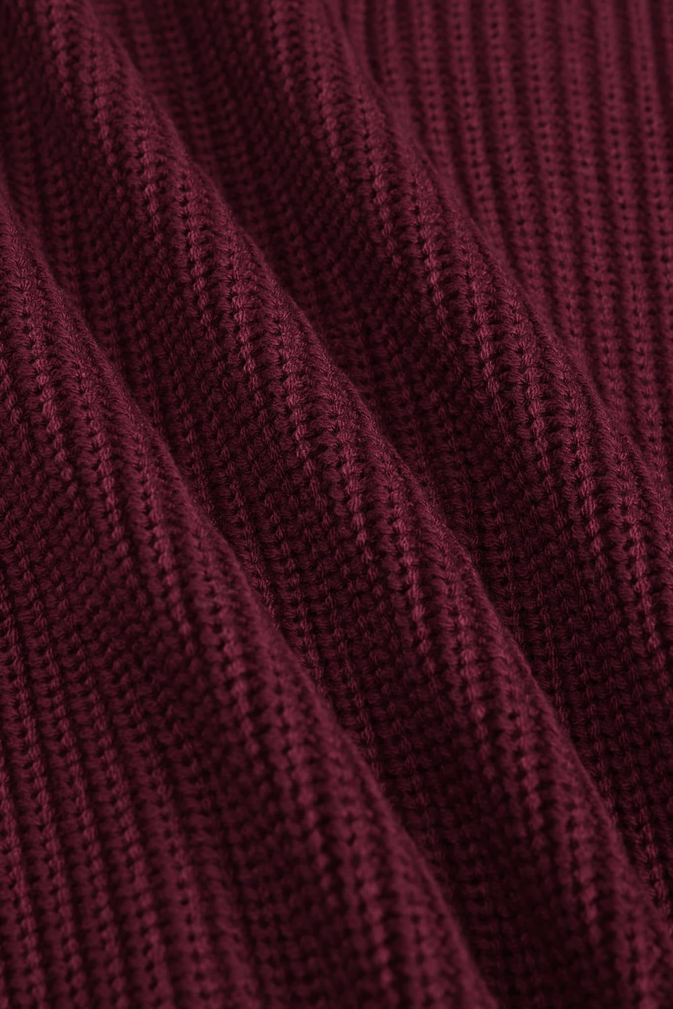 Chunky Knit Women's Cropped Cardigan in Burgundy - Image 5