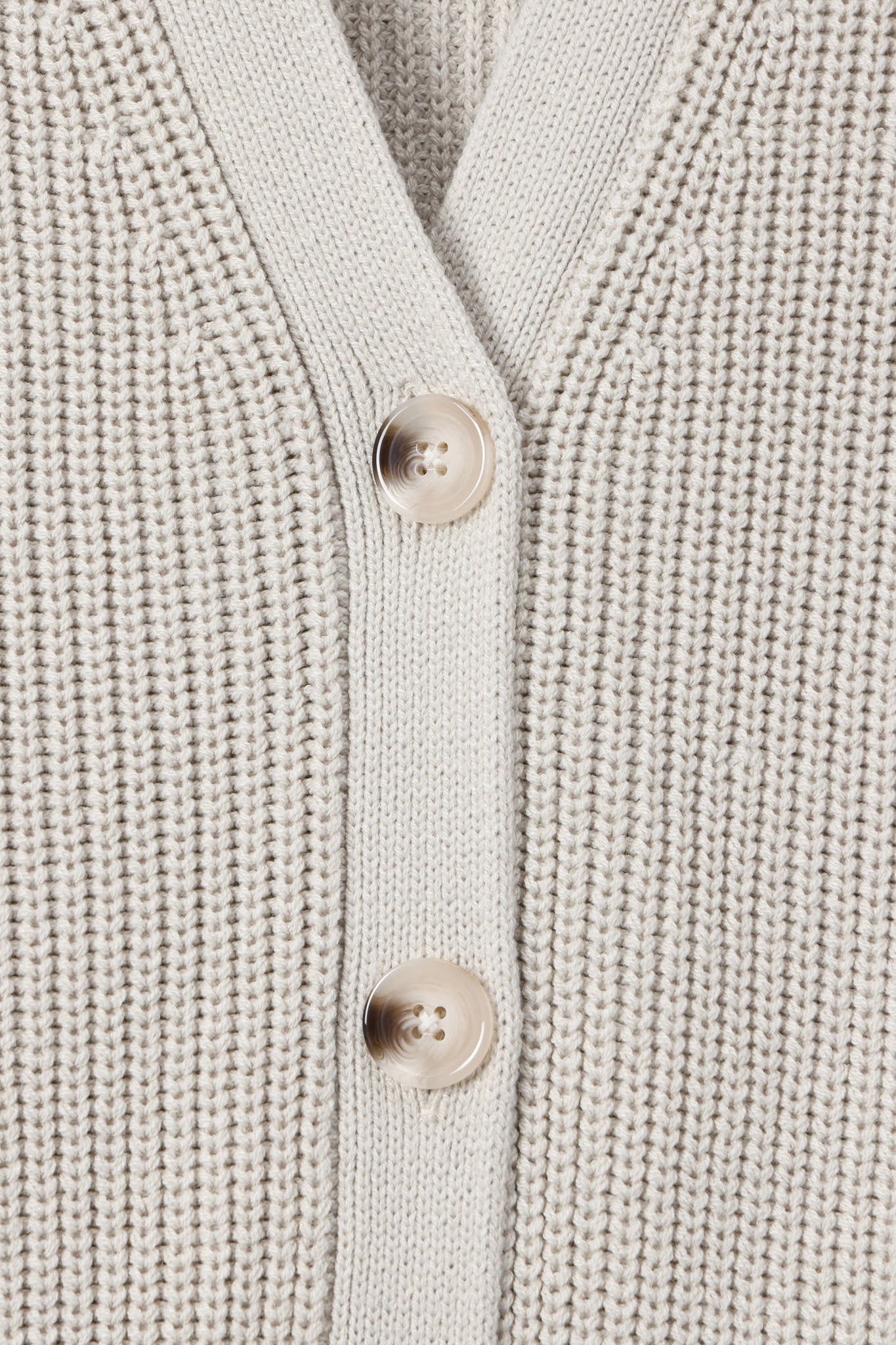 Chunky Knit Women's Cropped Cardigan in Oat - Image 7