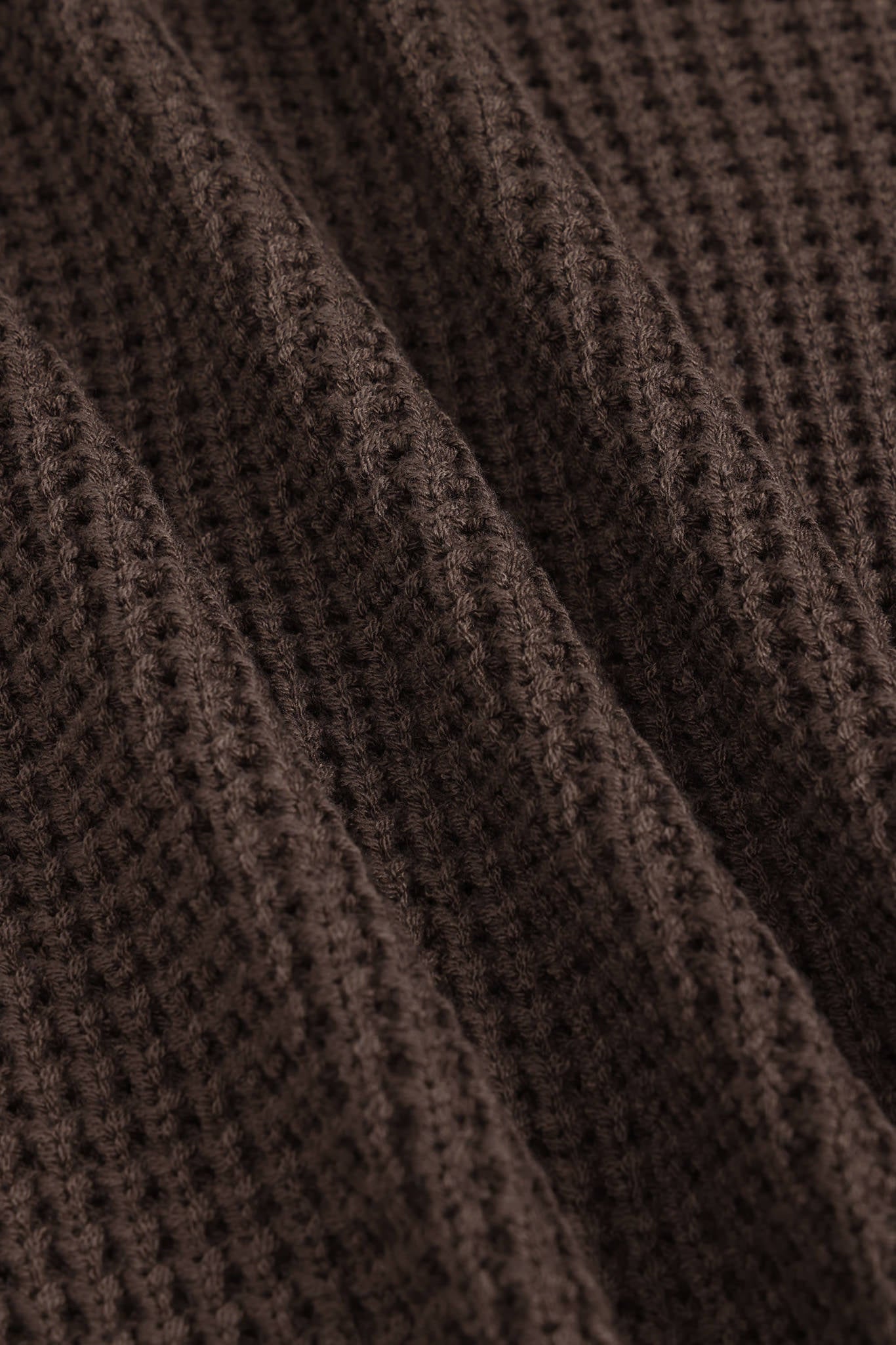 Chunky Knit Women's Waffle Cardigan in Espresso - Image 6