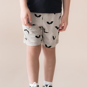 Drawstring Short in Bats