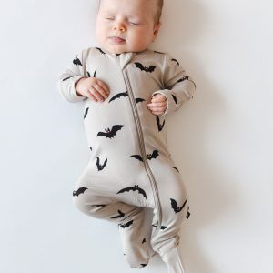 Zippered Footie in Bats