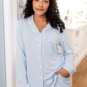 Long-Sleeved Women's Pajama Set in Breeze