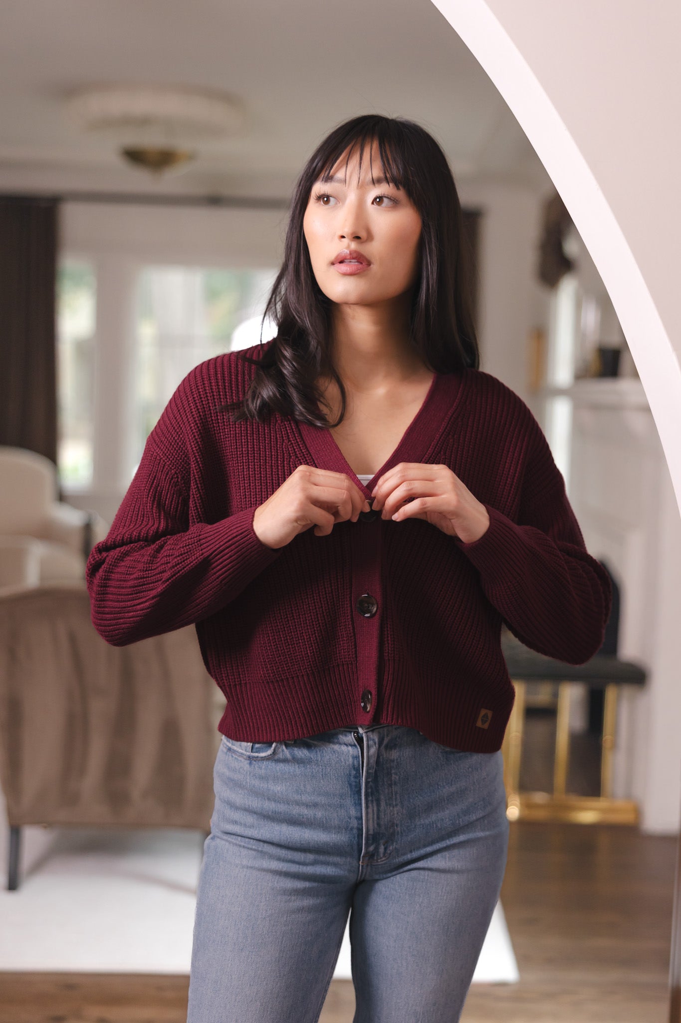 Chunky Knit Women's Cropped Cardigan in Burgundy - Image 2