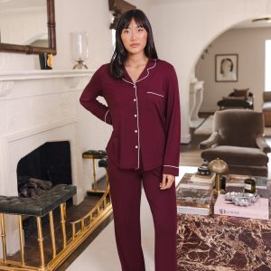 Long-Sleeved Women's Pajama Set in Burgundy with Cloud Trim