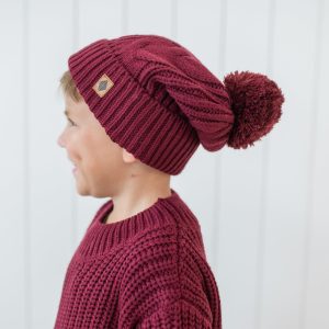 Chunky Cable Knit Beanie in Burgundy