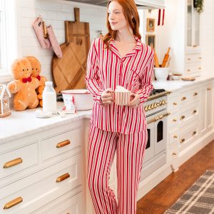 Long-Sleeved Women's Pajama Set in Peppermint Stripes