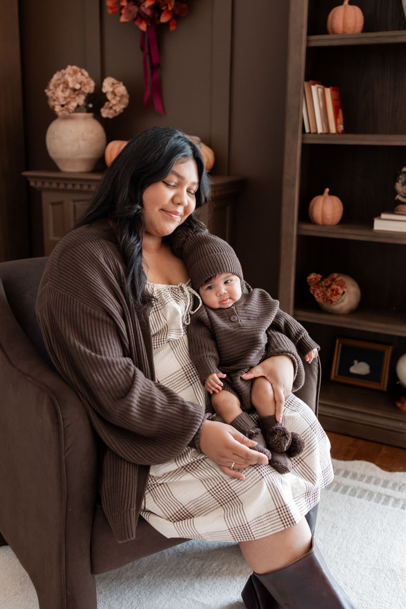 Chunky Knit Women's Oversized Cardigan in Espresso - Image 2