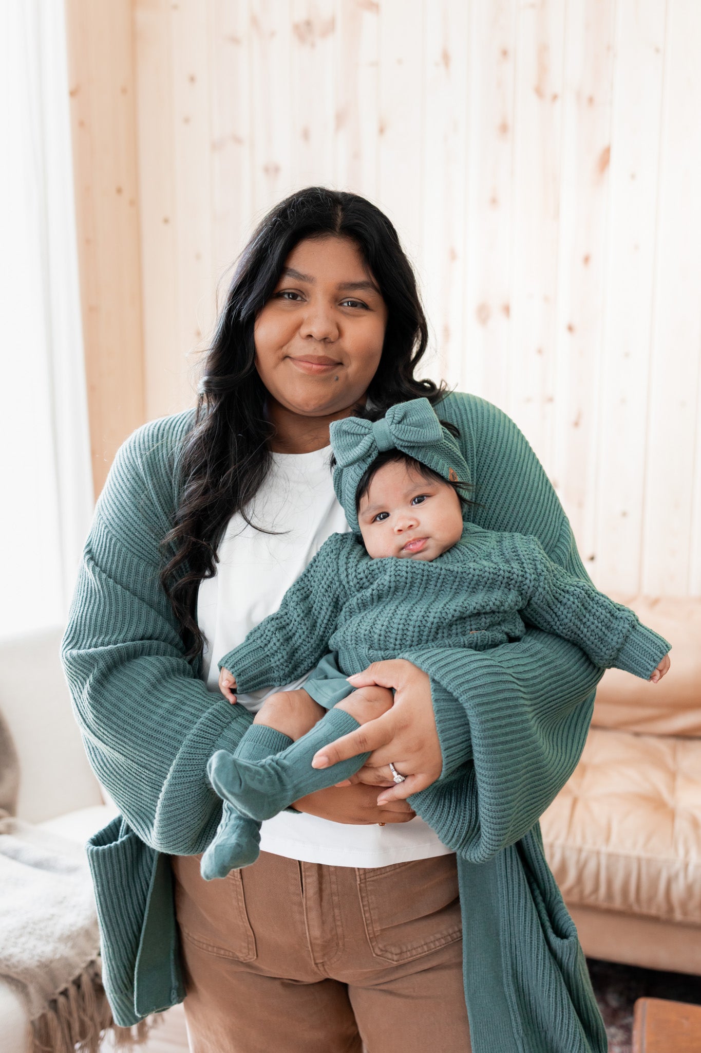 Chunky Knit Women's Oversized Cardigan in Pine - Image 2