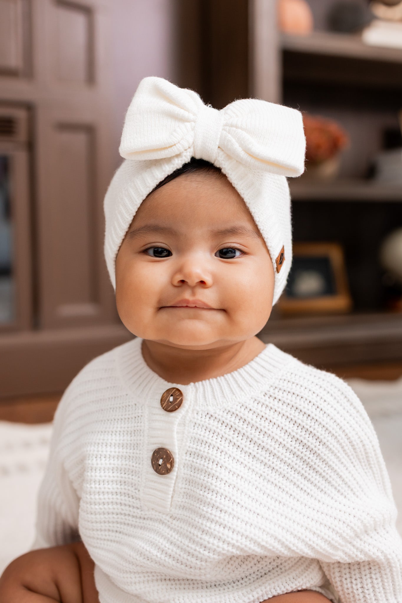 Chunky Knit Romper Set with Bow & Booties in Cloud - Image 4