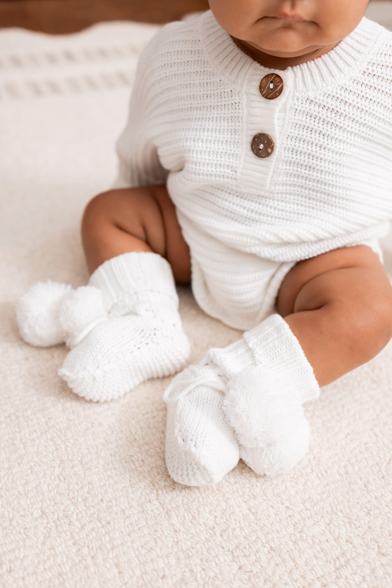 Chunky Knit Romper Set with Bow & Booties in Cloud - Image 3