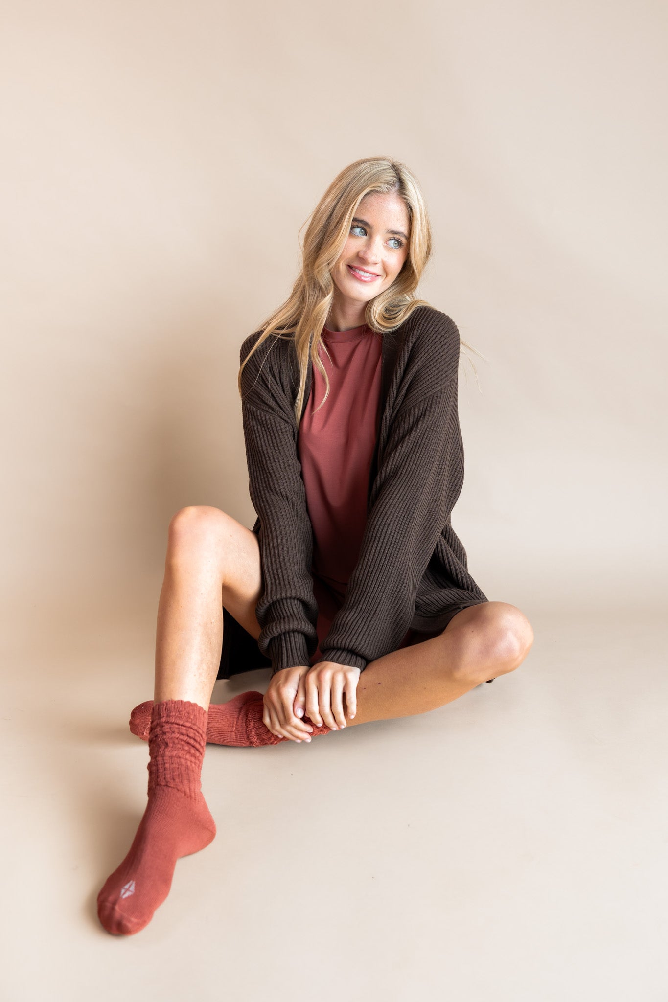 Chunky Knit Women's Oversized Cardigan in Espresso - Image 8