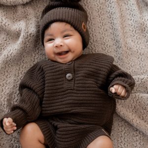 Chunky Knit Pom Beanie in Espresso