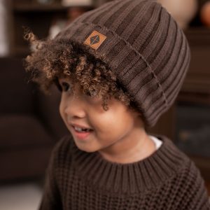 Chunky Knit Ribbed Beanie in Espresso