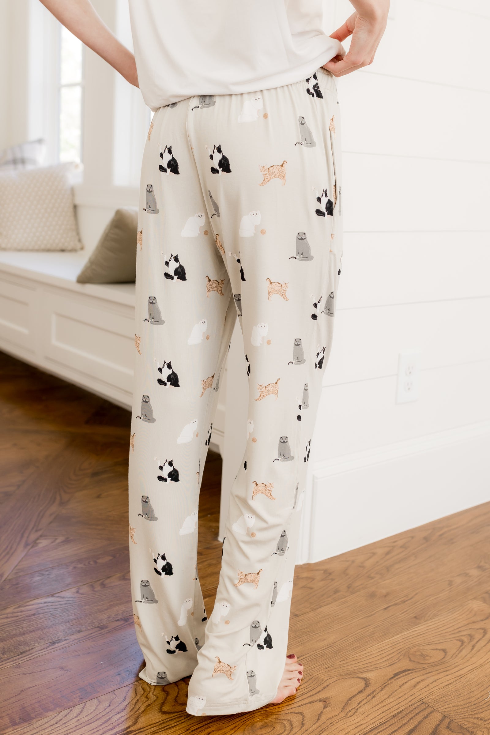 Women's Lounge Pants in Fluffy Cat - Image 5