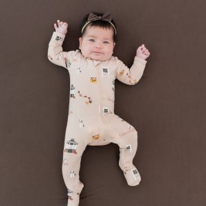 Zippered Footie in Gilmore Girls