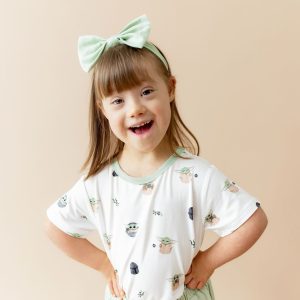 Toddler Basic Tee in Grogu™