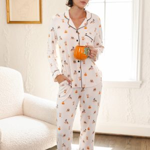 Long-Sleeved Women's Pajama Set in Halloween Teddy