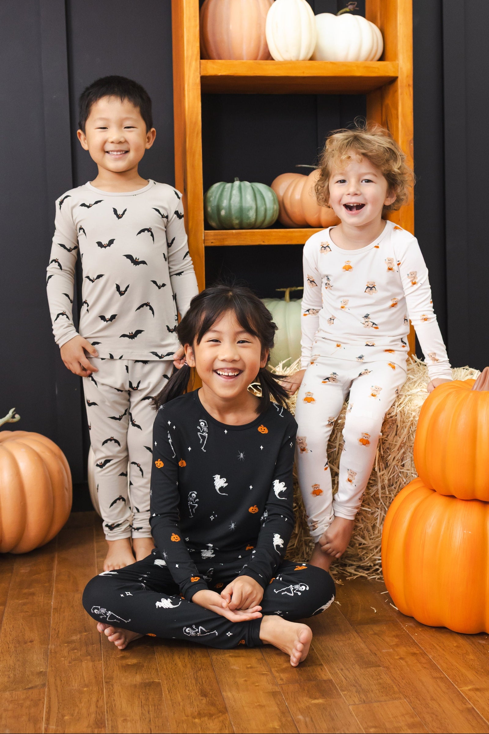 Long Sleeve Pajamas in Halloween Friends - Image 5