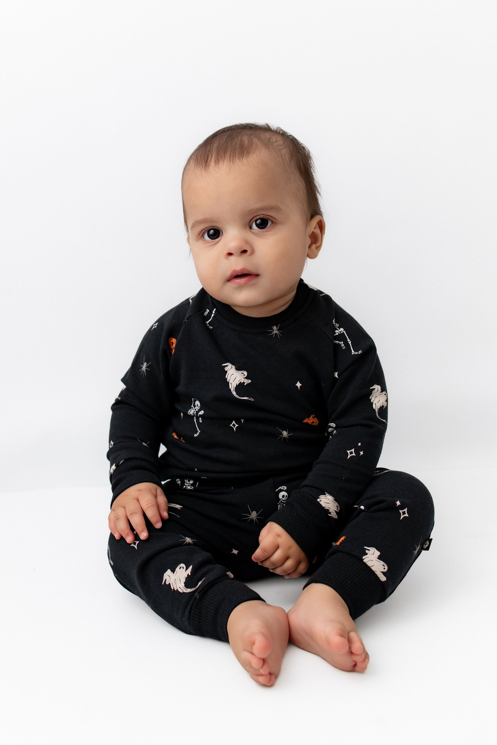 Long Sleeve Jogger Set in Halloween Friends - Image 5