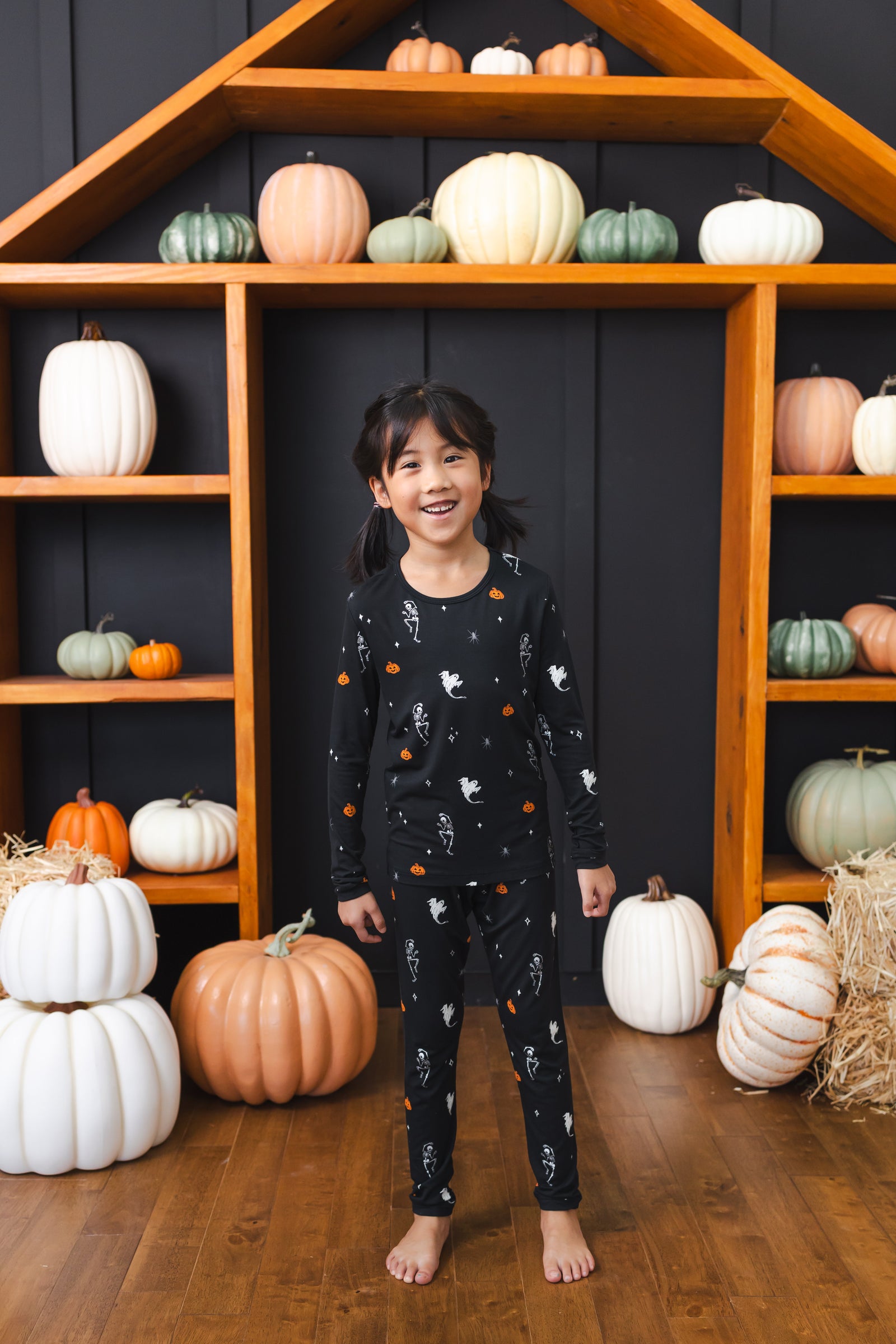 Long Sleeve Pajamas in Halloween Friends - Image 4