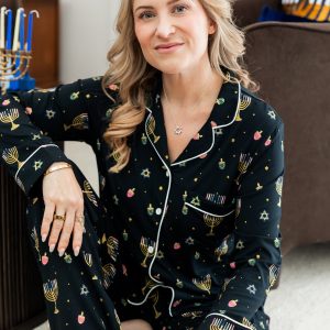Long-Sleeved Women's Pajama Set in Hanukkah Nights