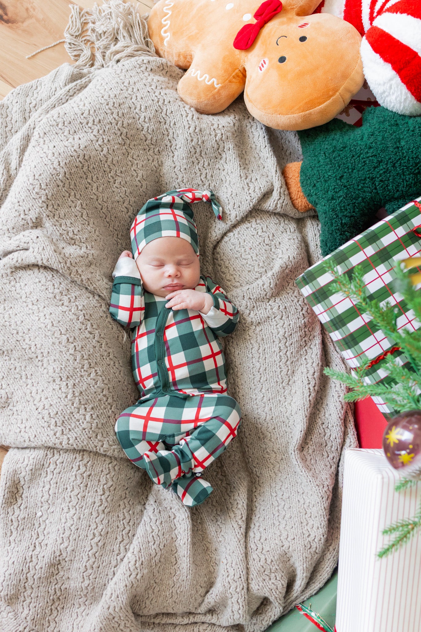 Take Me Home Set with Cap in Holiday Plaid - Image 3
