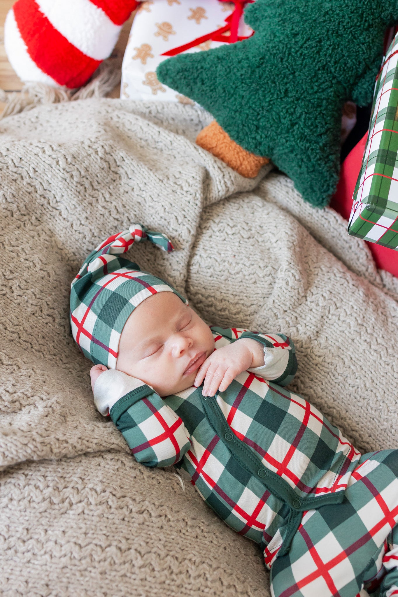 Take Me Home Set with Cap in Holiday Plaid - Image 4