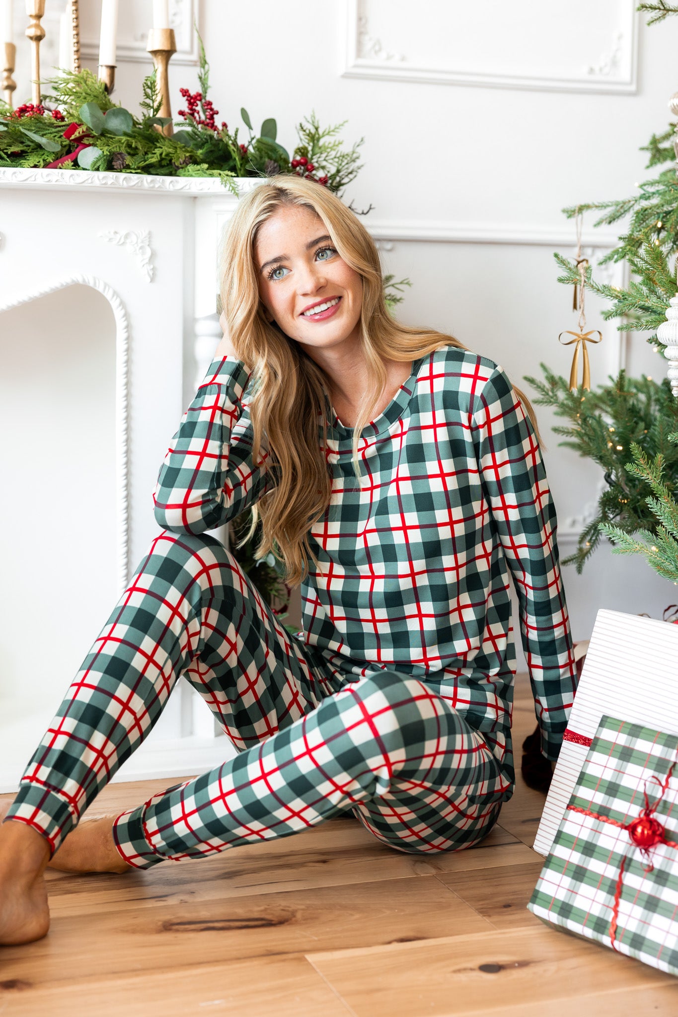 Women's Jogger Pajama Set in Holiday Plaid - Image 2