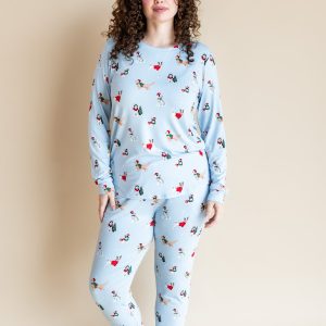 Women's Jogger Pajama Set in Holiday Pups
