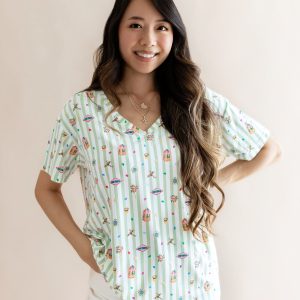 Women's Oversized V-Neck Tee in Honeydukes