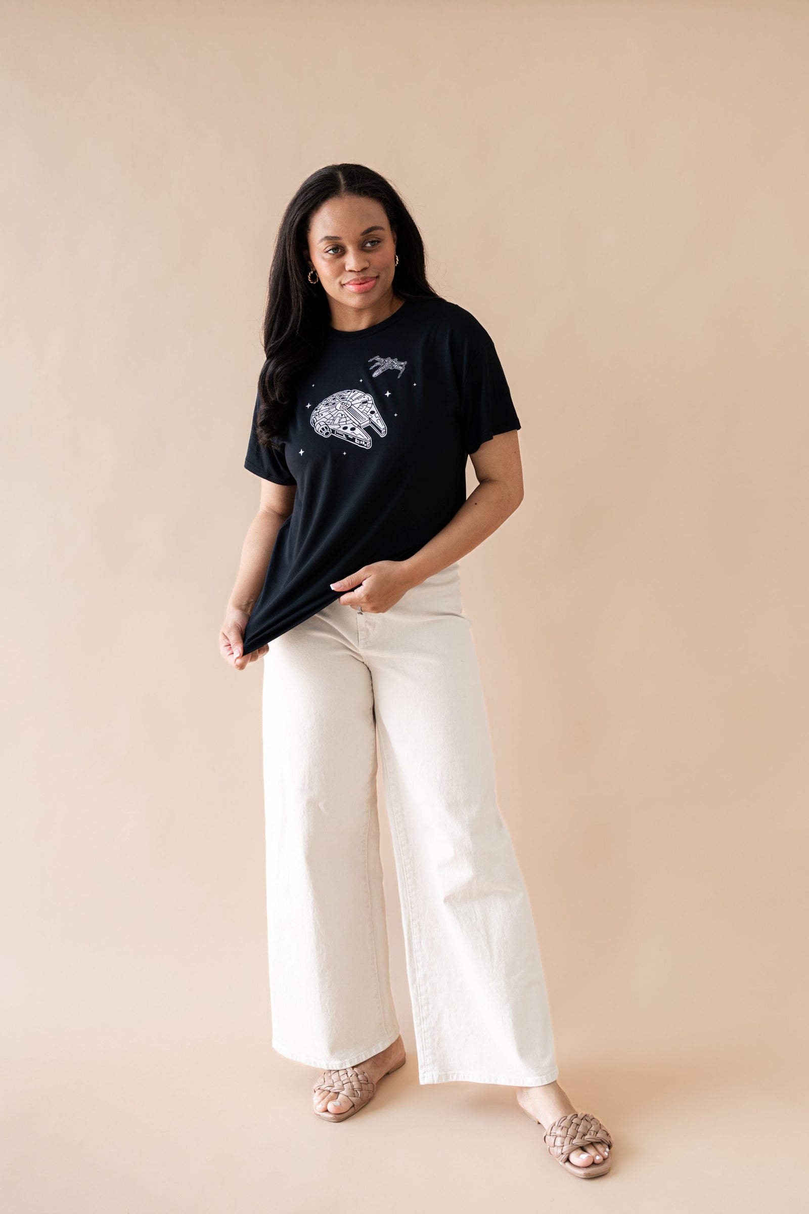 Women's Graphic Tee in Millennium Falcon™ - Image 2