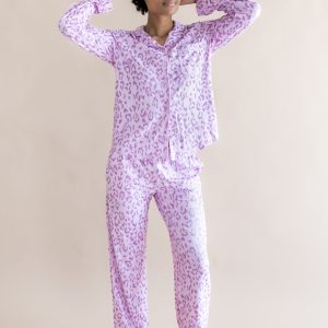 Long-Sleeved Women's Pajama Set in Thistle Leopard