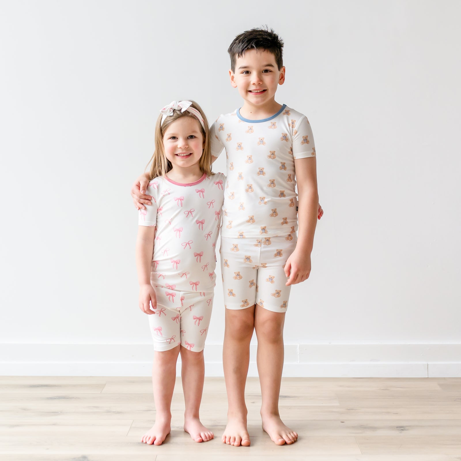 Short Sleeve Pajamas in Teddy Bear - Image 4