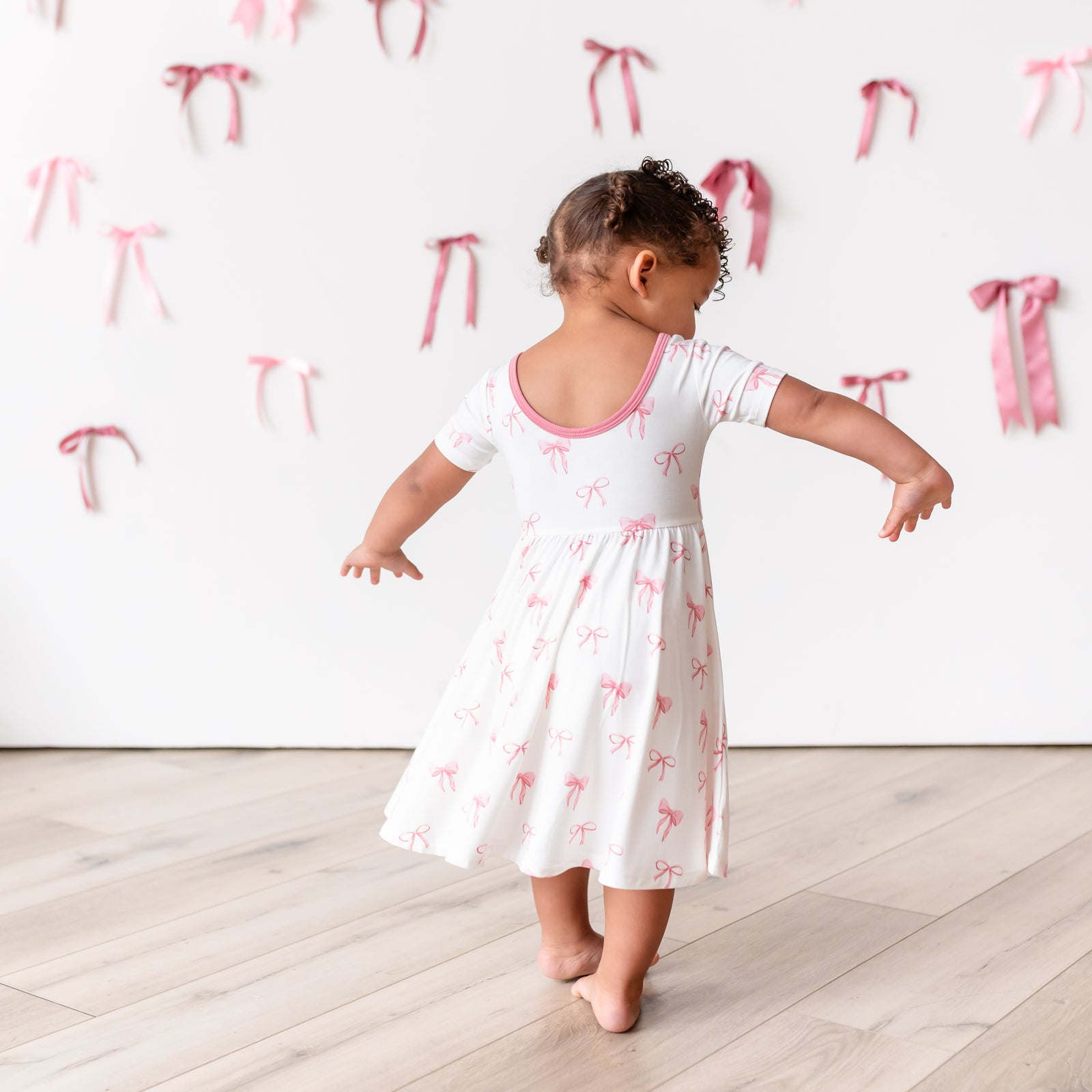 Twirl Dress in Bow - Image 4