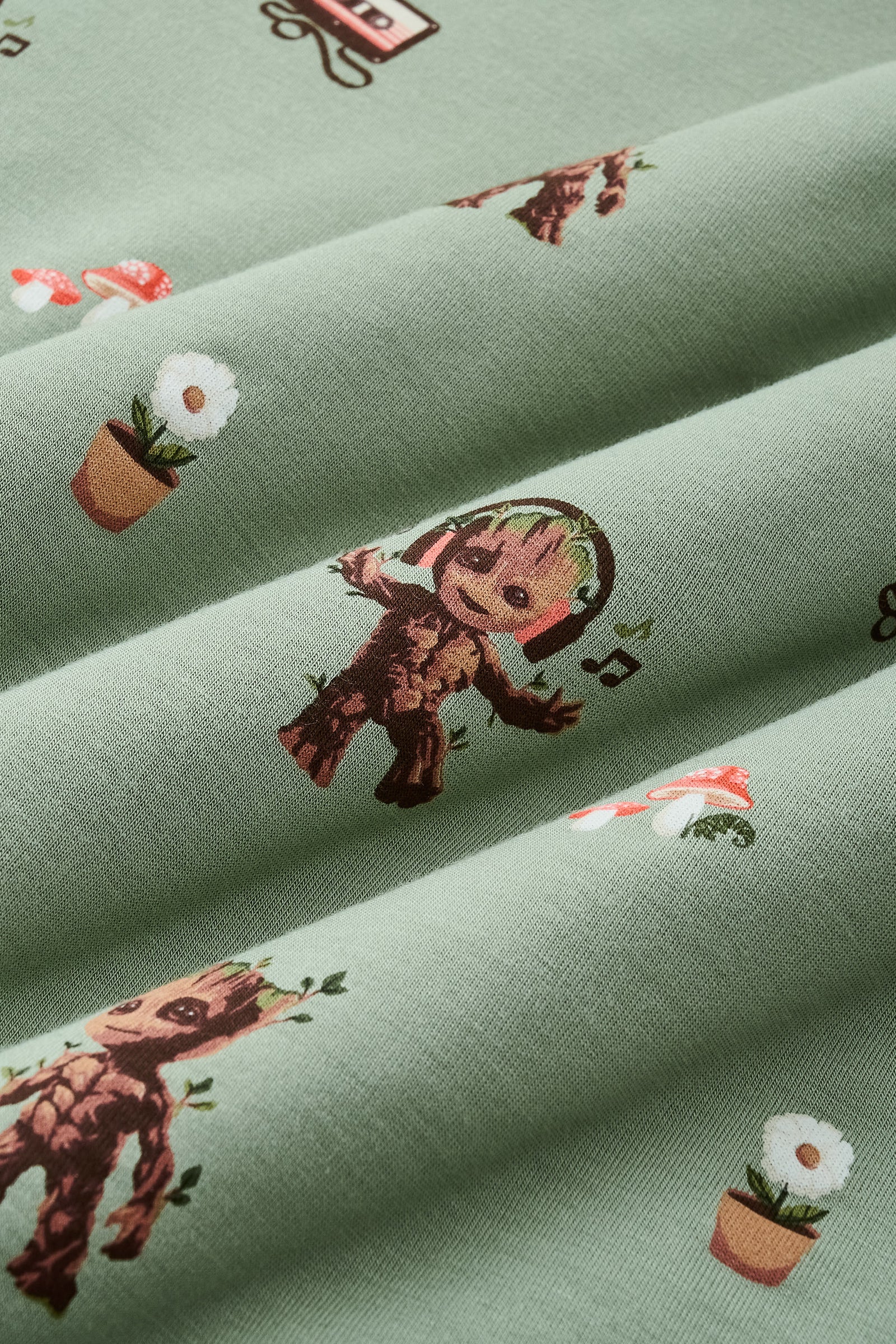 Short Sleeve Jogger Set in Groot - Image 6