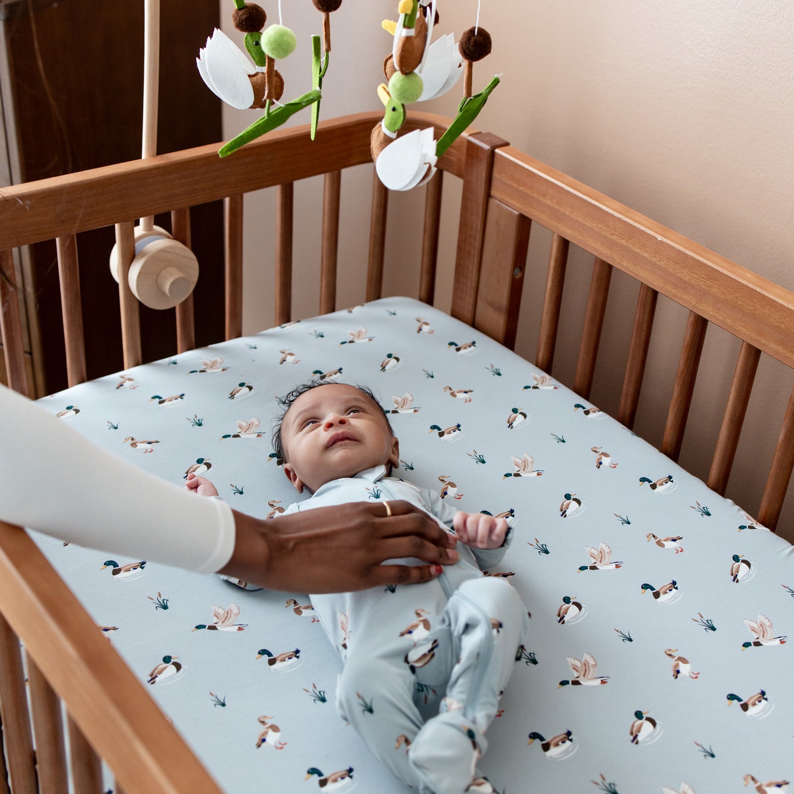 Crib Sheet in Mallard Duck - Image 3