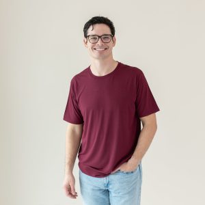 Men's Crew Neck Tee in Burgundy