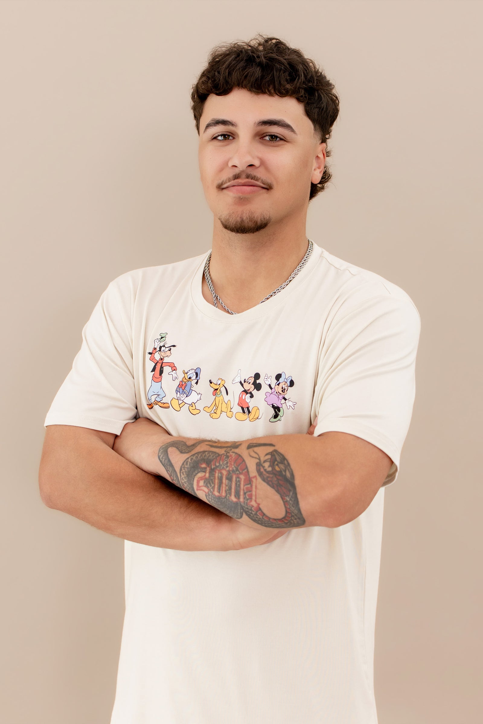 Men's Crew Neck Tee in Mickey and Friends on Ecru - Image 5