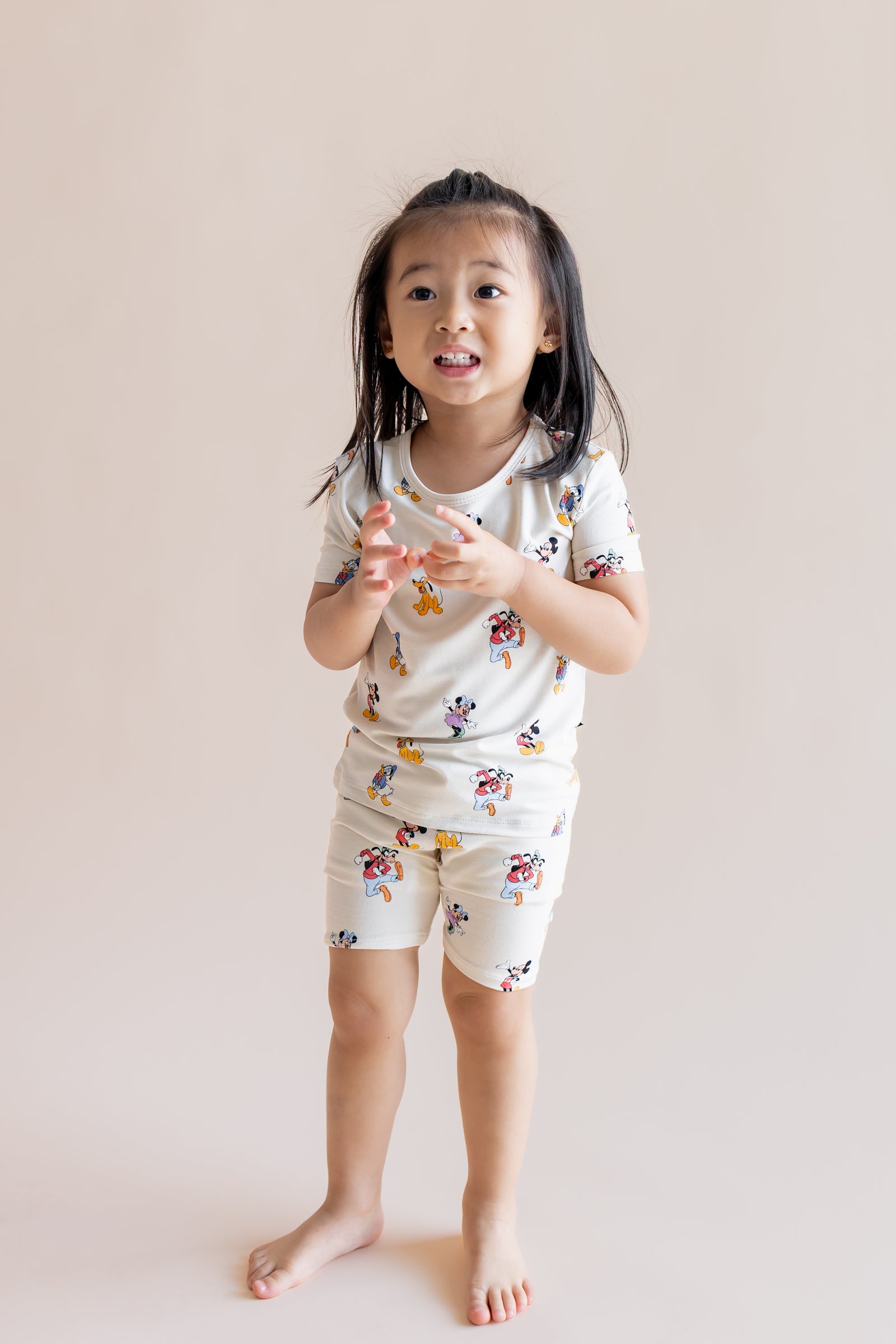 Short Sleeve Pajamas in Mickey Mouse & Friends