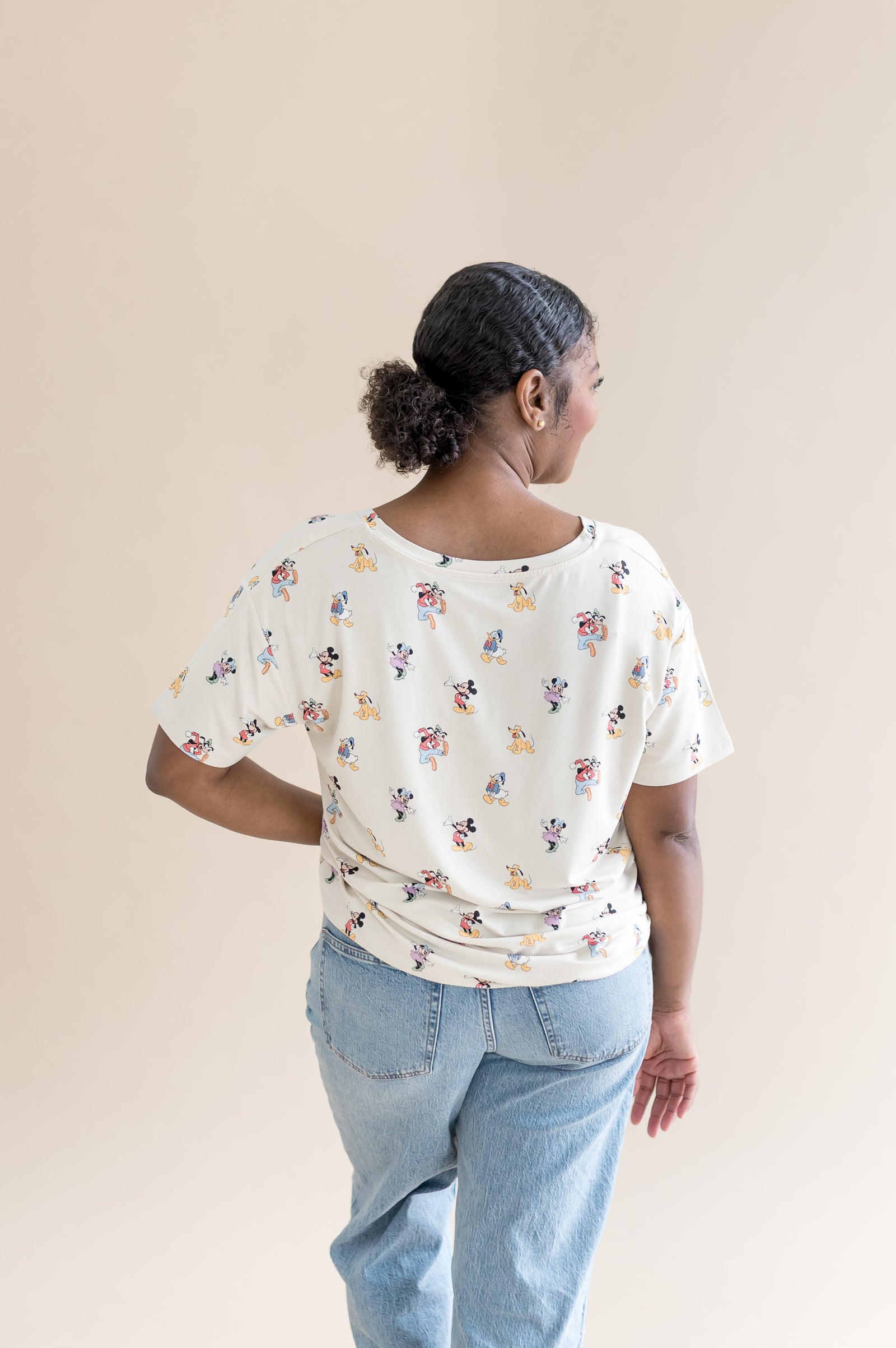 Women's Oversized V-Neck Tee in Mickey Mouse and Friends - Image 3