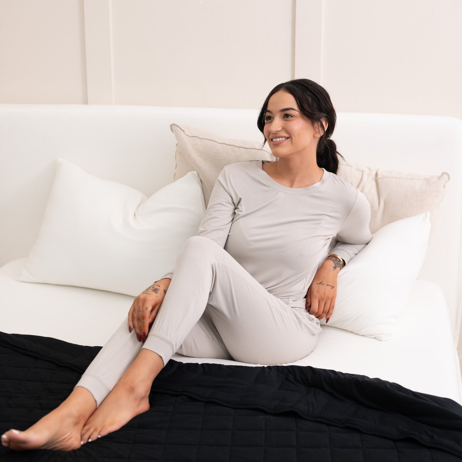 Adult Quilted Blanket in Midnight 2.5 - Image 2
