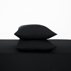Fitted Sheet with Pillowcases in Midnight