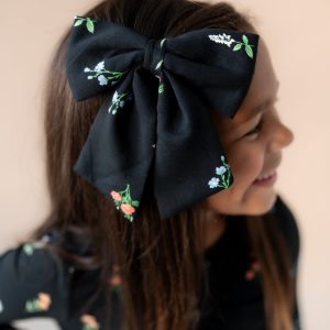 Large Alligator Clip Bow in Midnight Wildflower