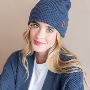 Chunky Knit Adult Pom in Oxford