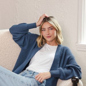 Chunky Knit Women's Oversized Cardigan in Oxford