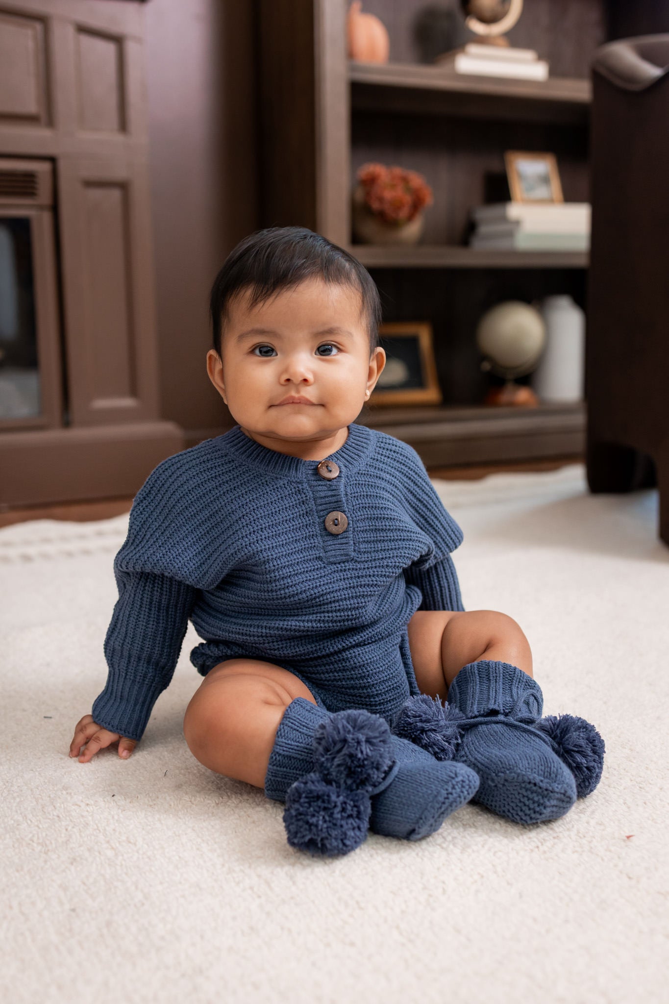 Chunky Knit Romper Set with Beanie & Booties in Oxford - Image 4